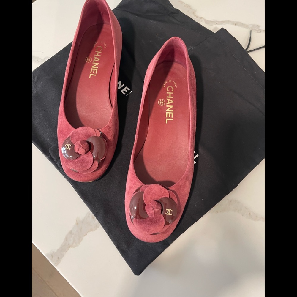 Chanel flats worn 3 times in great condition